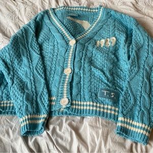 Authentic 1989 Taylor’s version cardigan